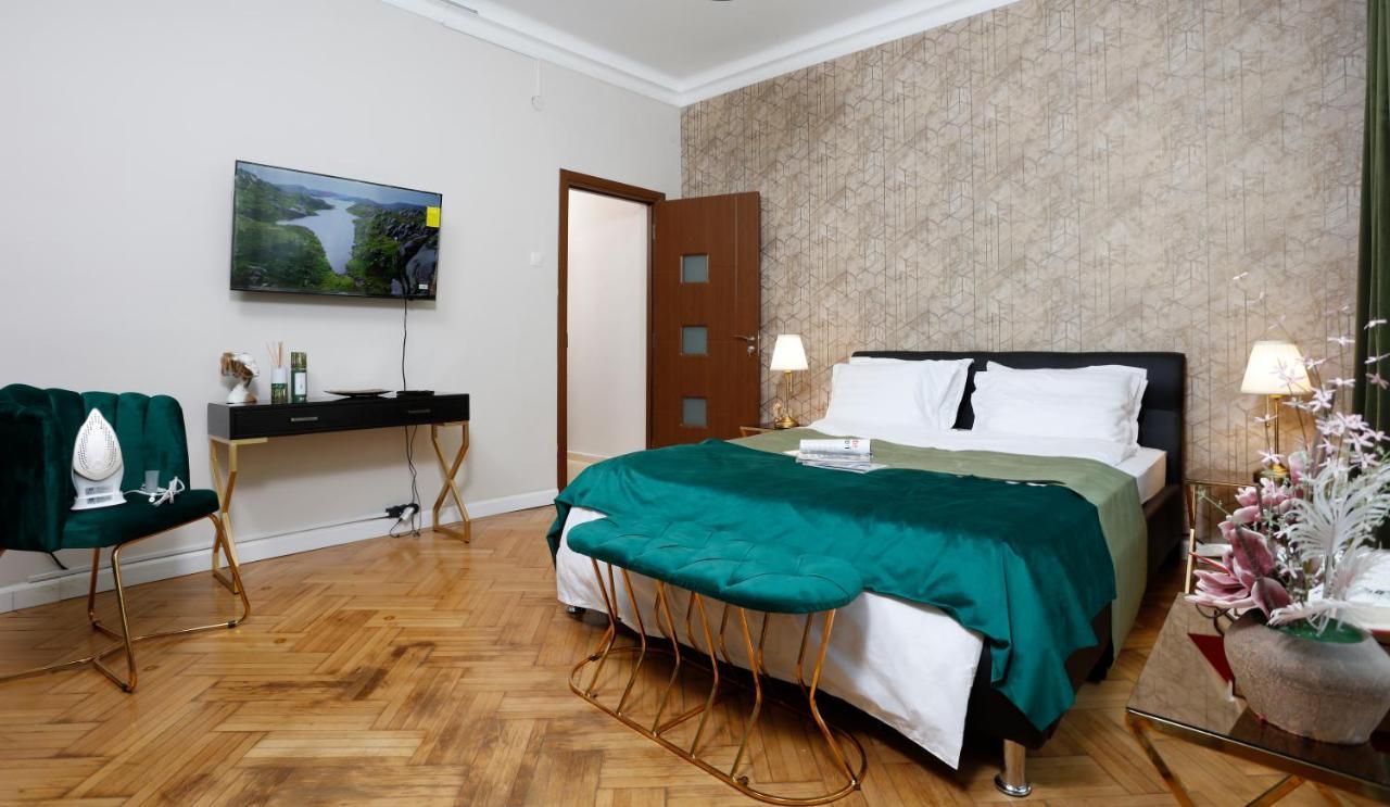 Grand Phillip Cismigiu Park Downtown Bucharest Apartment Exterior photo